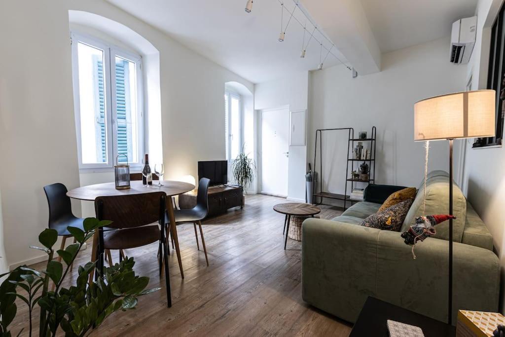 Апартаменты Cocooning Au Coeur De La Cite Imperiale Аяччо Экстерьер фото